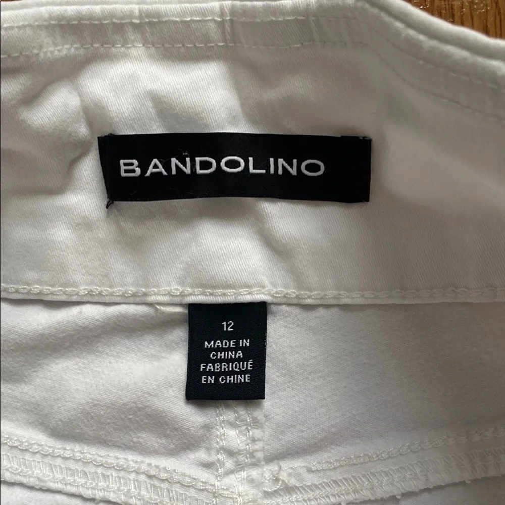 Bandolino White Bermuda Shorts Classic Denim Style - Picture 5 of 7